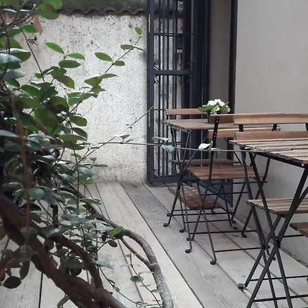 Affittacamere Tiaré 4*